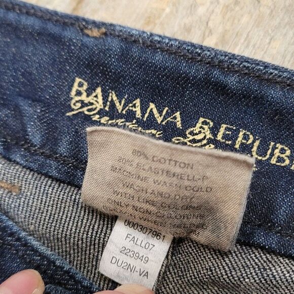 Banana Republic Urban Boot Cut Jeans Size 2 Womens Blue Denim Low Rise Dark Wash - Picture 15 of 16